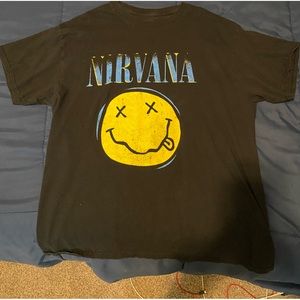 Retro Nirvana black tee